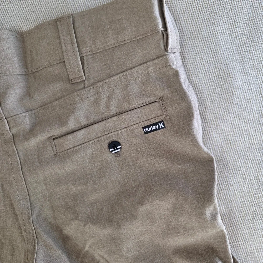 Hurley Shorts Boys XS 5/6 Khaki‎ Tan Stretch Flat Front Adjustable Waistband New